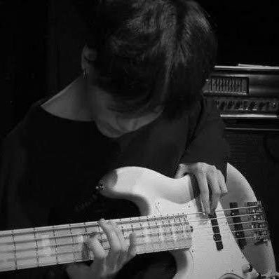 xxInGridxx4's profile picture. Unos de mis pasatiempos "fav".. es pasar el rato con mis mascotitas♥︎.. y pos.. escuchar música🎶.. me libera un poco de la trágica realidad✨. Y amo a Bangtan💜