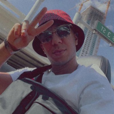 pinsouu's profile picture. dieu est le plus grand