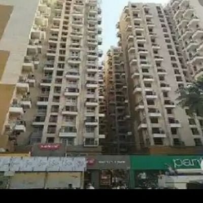 khalilkhan42791's profile picture. Miraroad 

Distress deals of flats on Dahisar Checknaka. Db ozone 1bhk @ 52lakh whole package wit parking

Also under construction 1bhk @ 40lakh & 2bhk @ 64lakh