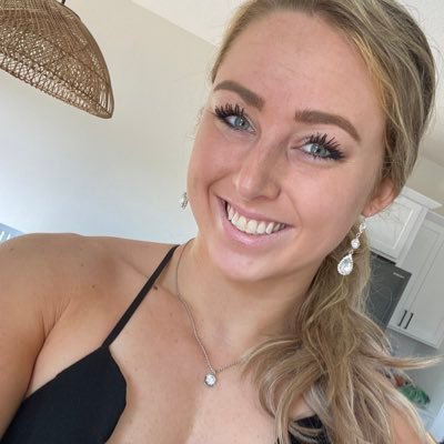 AshleyVanGorp's profile picture. Health, Fitness & Wellness Professional. 💪🏼🏃🏼‍♀️🏋🏼‍♀️ My Mission: to help others achieve goals they once never thought possible.