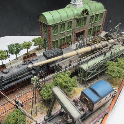 転職後時間に余裕が出来たので40年ぶりに模型再開した親父モデラ-です、飛行機AFVを中心にスケ-ルモデルが主です。
youtube動画チャネル https://t.co/Y7D7C0kFQw