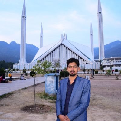 TARIQMA13109964's profile picture. Shoop