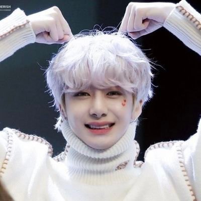 넌 사랑이 뭐라고 생각해?
ㄴ채형원이요.