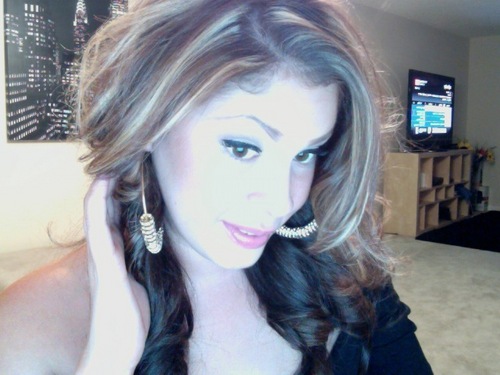 5'9 LONG LEGS..... Soon to BE SEEN EVERY WHERE... Coming to ur nearest coffee table soon :) #POW