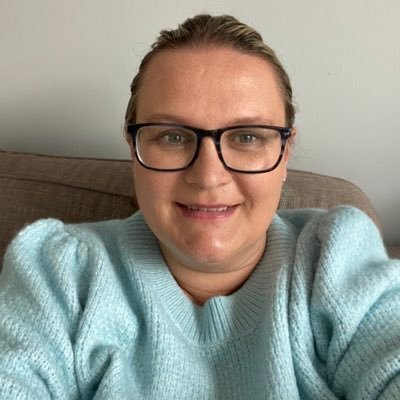 me, mum, wife, black lab owner, lover of coffee, wine, gin, prosecco, cheese, pasta, Peloton. Payroll professional for UK & ROI, and a co-opted school governor