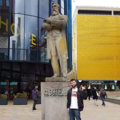 fatwhiteSAMily's profile picture. Manacled to the City/ Sucking up Dust and Eating Glue/ Stuck in 40,000 Years of Job Club/ The M-L-M in me Lyfe has the Whole Thing Covered