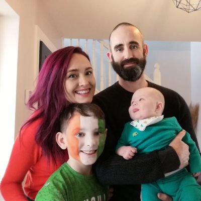 Ma_gooo's profile picture. Graphic Designer / Life Bluff. generally awesome, occasionally lame. wife to @greenbastard24 , Mammy to Leo & Alex Fitz ❤️