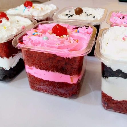 CakesByDera's profile picture. I'm Dera of Dera cakesNTreatz.I'm specialized in baking amazing cakes,small chops and making wonderful pastries..A trial will convinced you. kindly follow back