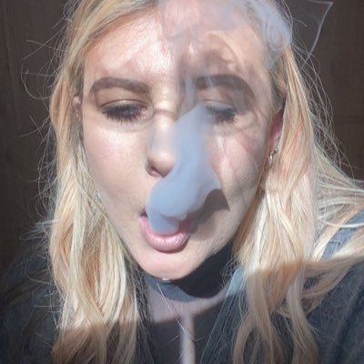 georgiamays13's profile picture. im not like them but I can pretend