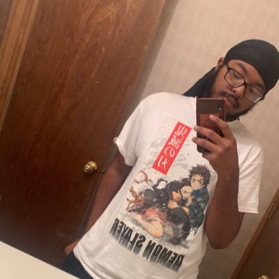 🤪 22 /just chillin😎 livin life trying to find my own way. Hmu looking for some fun to cure my boredom🙃😂. Dm me for my snap
