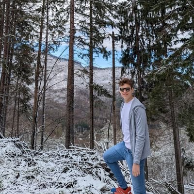 MTIankov's profile picture. 👨‍💻🏊🏆💪🎓🇧🇬🇬🇧
