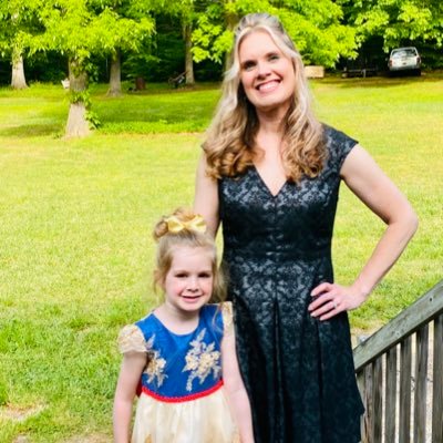 I’m a work from home Mom that loves Jesus and anything music related!!!