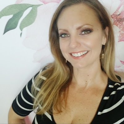 I have a great job as part of the sales team @smexaminer. Are you coming to #smmw23 in San Diego? Message me for details. #socialmediamarketing
