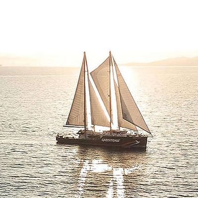 SlimanAbdalh's profile picture. الأخلاق الطيبة والمعاملة الحسنة تُكسب المرء مكانة ومنزلة لايبلغها بماله ولا بجماله أو حتى بمنصبه .