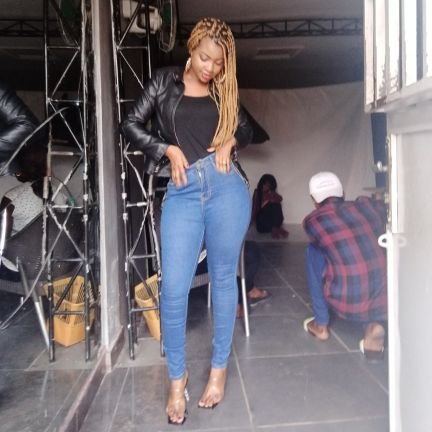 EspranceTokund1's profile picture. être où n'ai pas être moi je suit 😌