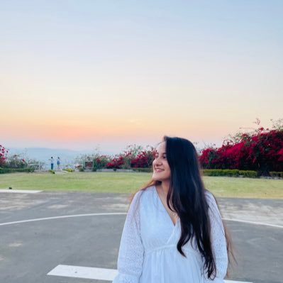 Clear your mind, watch the sky⛅️
