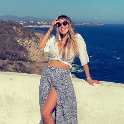 lacharss's profile picture. She/Her/Hers/Ellona