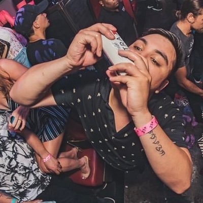 Cray_day512's profile picture. would you put your hand in and pull me out?