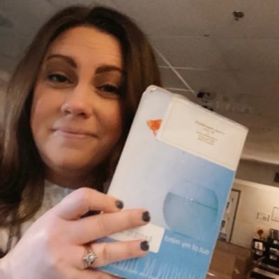 mrsdarterreads's profile picture. Middle Grade and YA book recommendations 📚📚