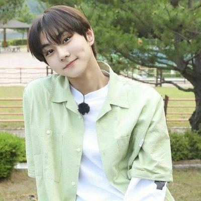 Sasa e Sunghoon namoradinhos que namoram oficialmente . !
dfi: acha que o sunghoon não é meu