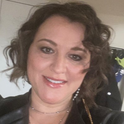 Luba_W's profile picture. Insurance / Annuities / Investments