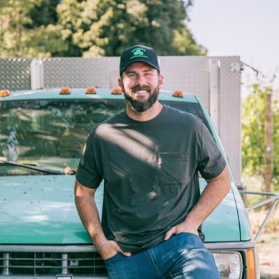 signthefronts's profile picture. Rolling up landscape companies in CA🌿