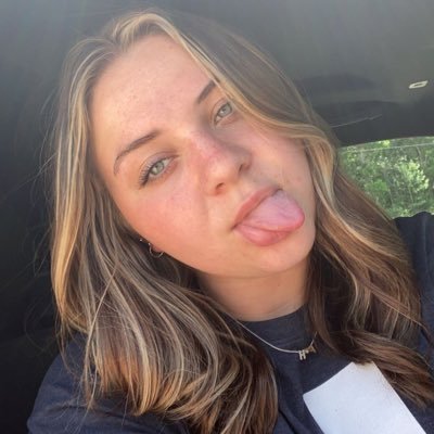 hannahmhickey's profile picture. Peyton Connor💛