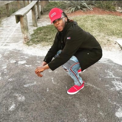 Content Creator | Herbalife Distributor | Gamer | Personal Trainer | Life Coach Check Out My Link Below 👇🏾