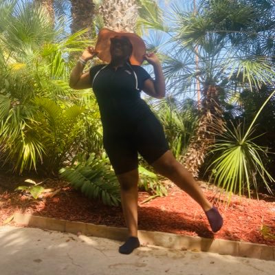 mena_dev's profile picture. Frontend Engineer.