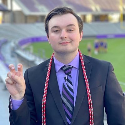 storyteller_LG's profile picture. “There’s a great big beautiful tomorrow, and it’s just a dream away.”  // TCU ‘22 & ‘24 🐸🐸 // USF ‘28 🐃