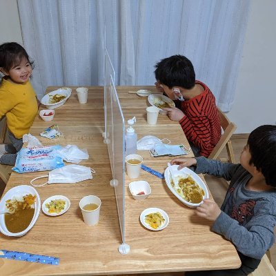 兵庫県尼崎市西立花町でこども食堂をはじめました(^^)/
開催時の様子動画はこちら→https://t.co/CGjgxbAogM
公式ＬＩＮＥアカウント登録はこちらから→https://t.co/Q2gDc7FcEd
参加希望の方は登録後、ＬＩＮＥトーク画面下部のメニューからご予約をお願いします