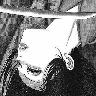 astrlyyy's profile picture. 
