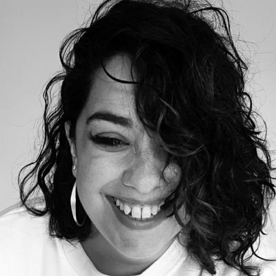 Siempre supe qla comunicación era lo mio. Amante de la #moda #publicidad #marketing pongo el ♥️ en todo lo que hago.
Emprendedora y soñadora