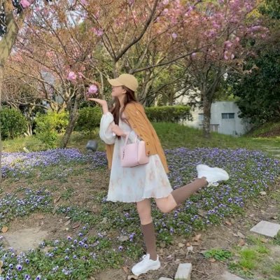 whiterrosee's profile picture. สำหรับขาย/ซื้อของ | ทวิตไม่แจ้งเตือน กดไลค์ก่อนdm ตอบเร็วกว่า