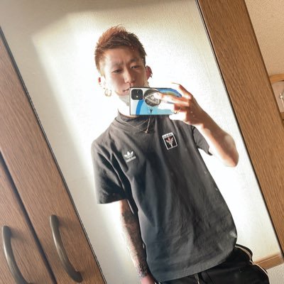 otg_love's profile picture. G 157/ 音ゲ ピアス tattoo 女王蜂 K-POP 🎮