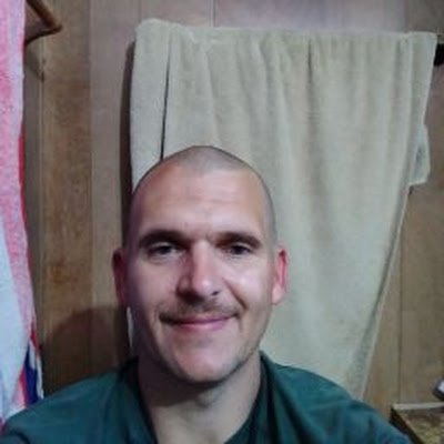 Stuckinbadway's profile picture. 