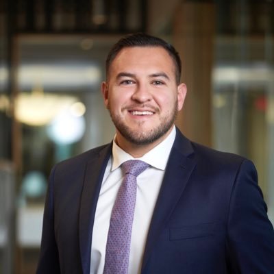 AZ CRE Broker- Retail & Restaurant Leasing. #Retail Phoenix Suns fanatic 🏀UNM Alum #GoLobos. @Broncos fan since the 90’s. Bet On Yourself - Tweets Are My Own