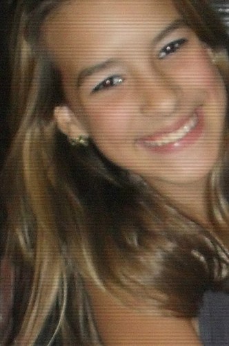 o mundo,ñn é só feito de acertos mais também de erros, porq acertando os erros que se aprende, e essa é a vida verdadeira' .

            nayara guimarães'