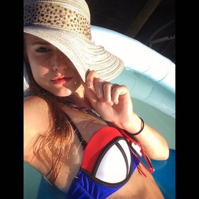 RealJoyJackson's profile picture. Never miss an opportunity to be fabulous.