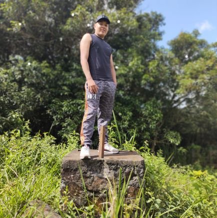 LoCastrii's profile picture. Conocer A Alguien 😌