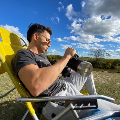 NO prometas ni jures estando feliz o enojado. ig juancizaninovich