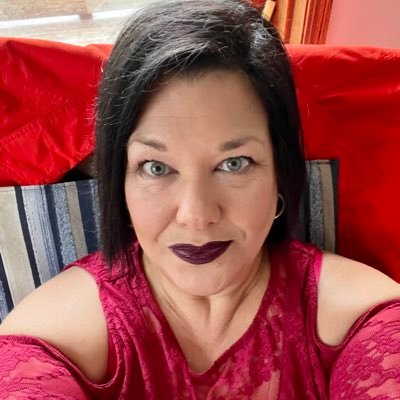 I’m a REALTOR, mom, Mimi, daughter, sister & Auntie. I have a goofy sense of humor and love to keep busy and have fun. 🌞😎🦷💃👠🐶🦚🍷🎬🎰🚌🚘🏘🎥🗝☮️💘🎶🏴☠️