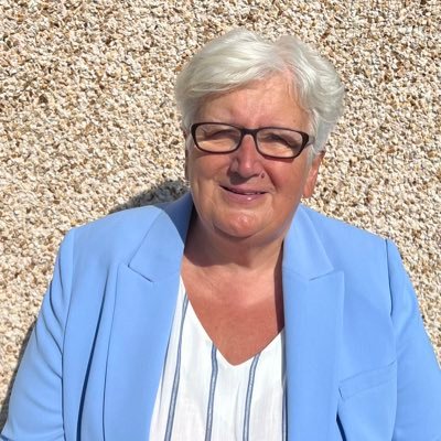 Councillor, representing Kilsyth & Villages, North Lanarkshire. Constituency issues and enquiries please email jonesj@northlan.gov.uk