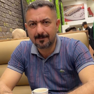 الحياة كالبيانو هناك أصابع بيضاء وهي (السعادة) وهناك أصابع سوداء وهي (الحزن) ولكن تاكد انك ستعزف بالاثنين لكي تعطي الحياة لحنا