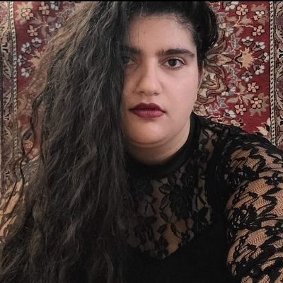Dramaturg/Journo • they/she • 🇮🇷 🏳🌈 • 🎭 Prof • 💼 Digital @city_bureau ✍🏽 @AmericanTheatre @inthesetimesmag • founder BIYA BIYA • #TVHireDramaturgs
