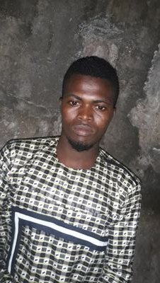 Mohamed Sekou est né en 1990 à Conakry,titulaire d'un diplôme en littérature et communication à l'université Général Lansana Conté de Sonfonia Conakry.