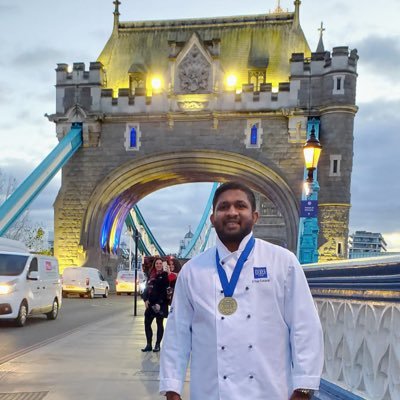 🇸🇬🇬🇧Executive Sous Chef-Hilton👨‍🍳, Team England 🏴󠁧󠁢󠁥󠁮󠁧󠁿 DR Ravi Prakashini💍 MUFC❤️