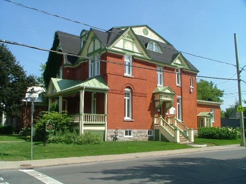 MichelMcN's profile picture. Notaire et conseiller juridique depuis plus de 25 ans. Immobilier, hypothèques, refinancements, Testaments, Mandats d'inaptitude, Successions etc