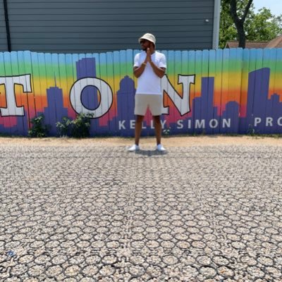 _BadNewsBrown's profile picture. Aristocrat! Jack of all Trades! #KingFromTheH 🕊️🕊️