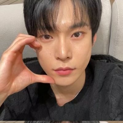 INFP #DOYOUNG 
random but mostly nct/wayv/svt || 🐰💚